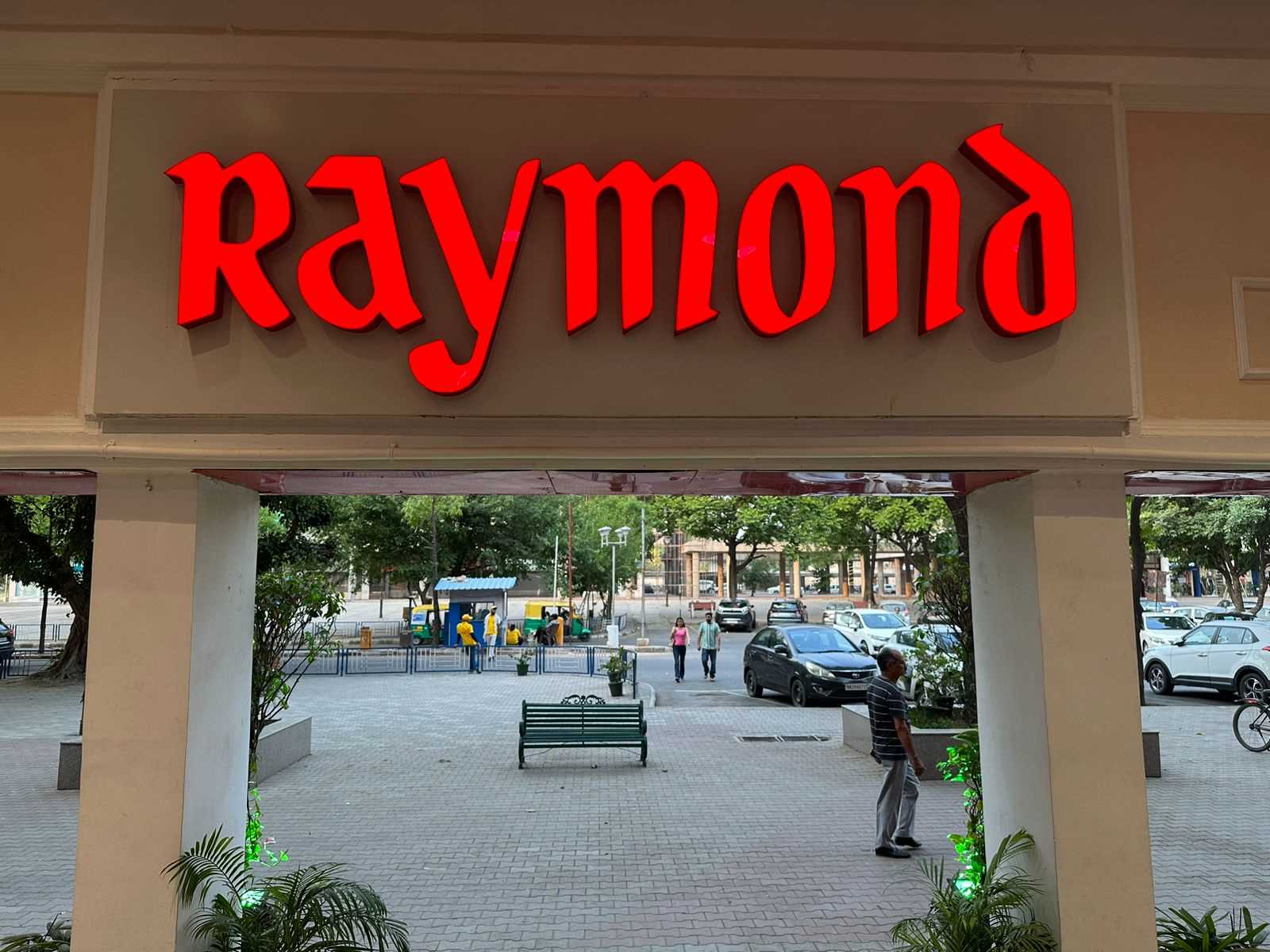 Raymond in Bridge Market - 17E, Chandigarh