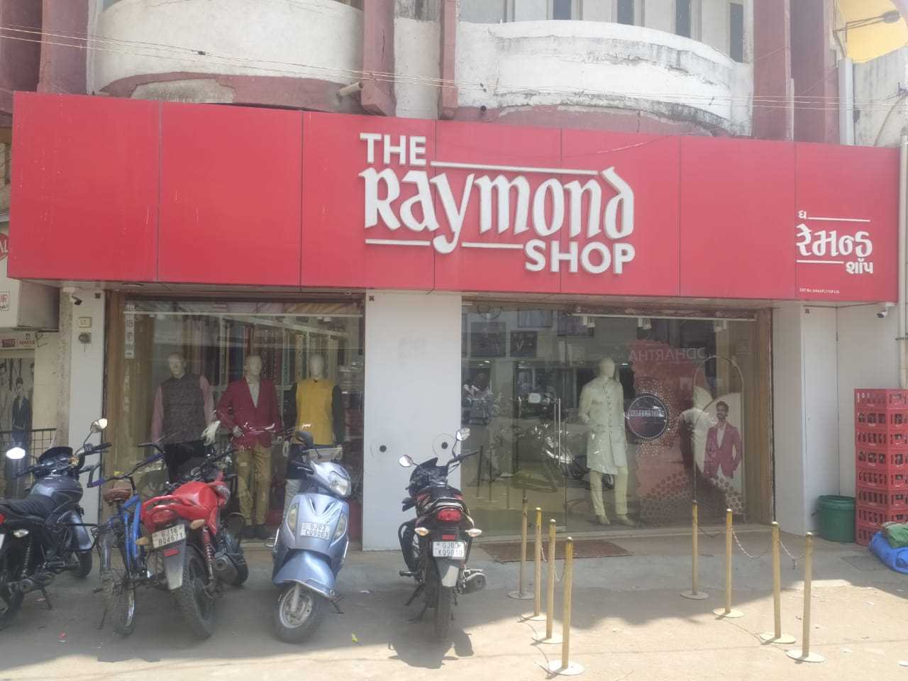 Raymond in Lohana Para, Rajkot