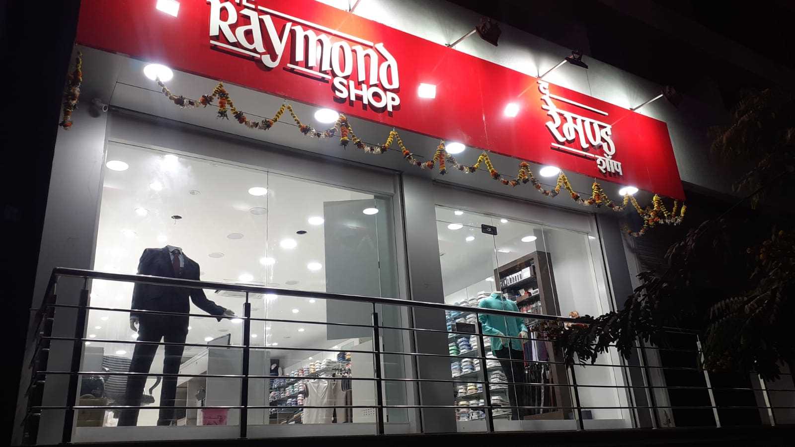 Raymond in Shaniwar Peth, Karad