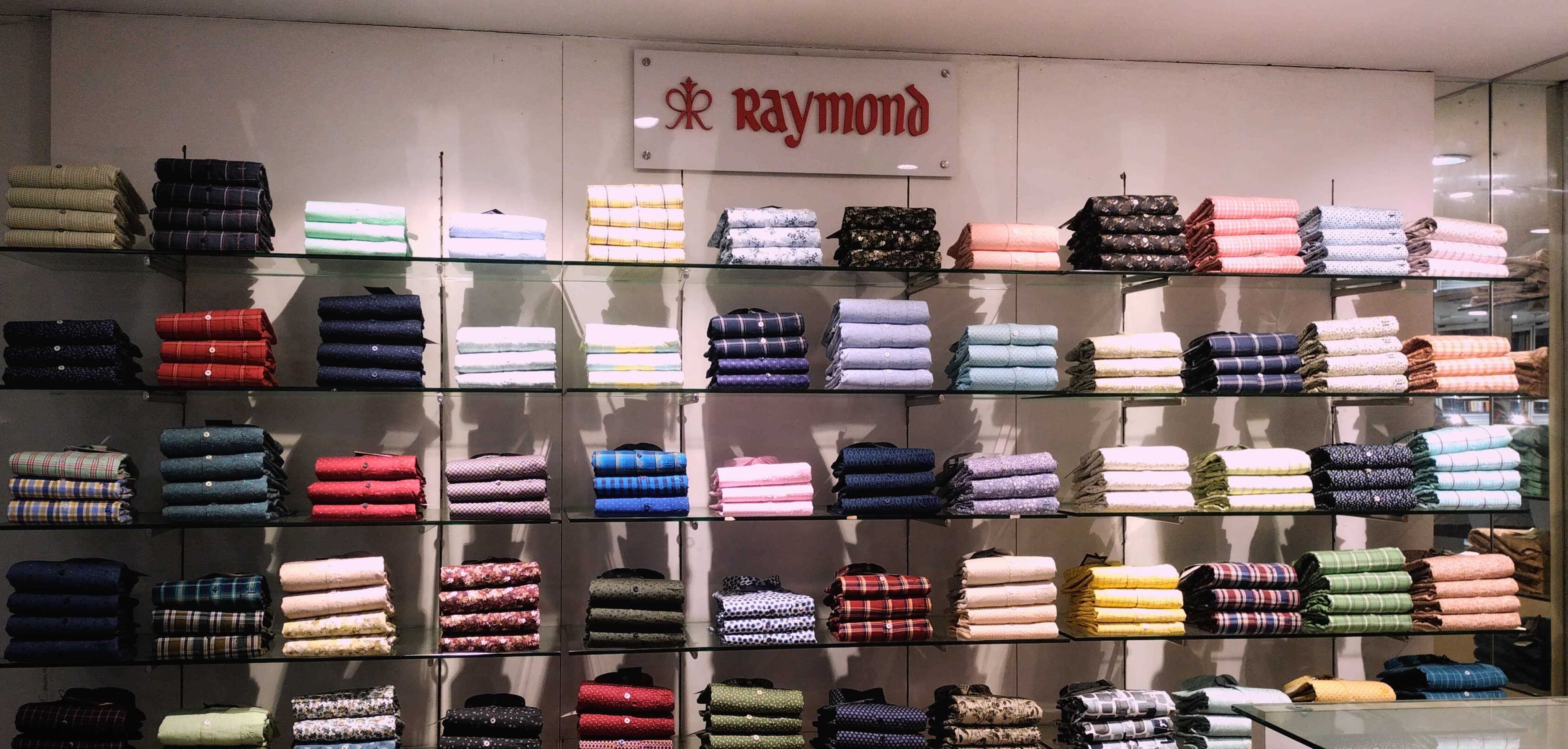 Raymond in Khasmallik, Kolkata