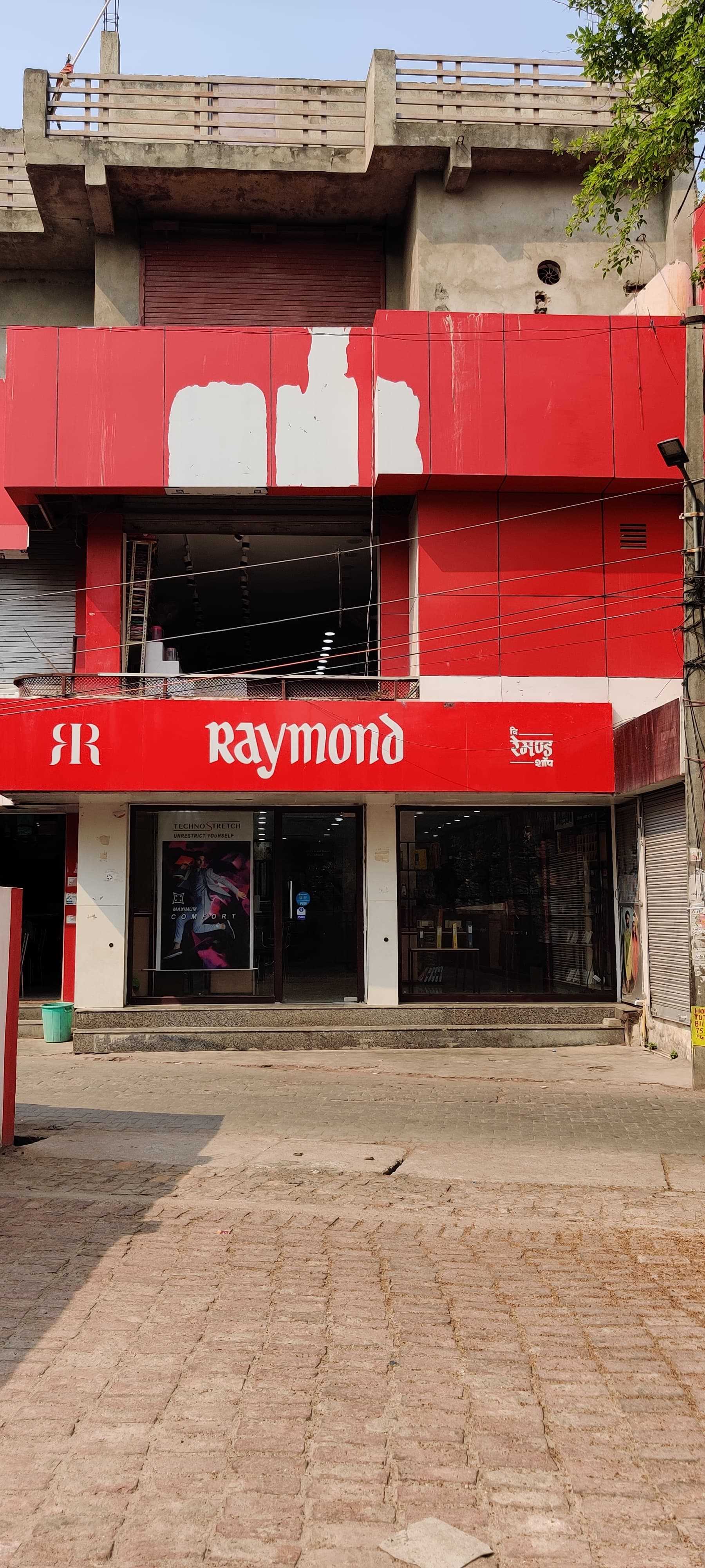 Raymond in Khaprel Bazar, Lakhimpur