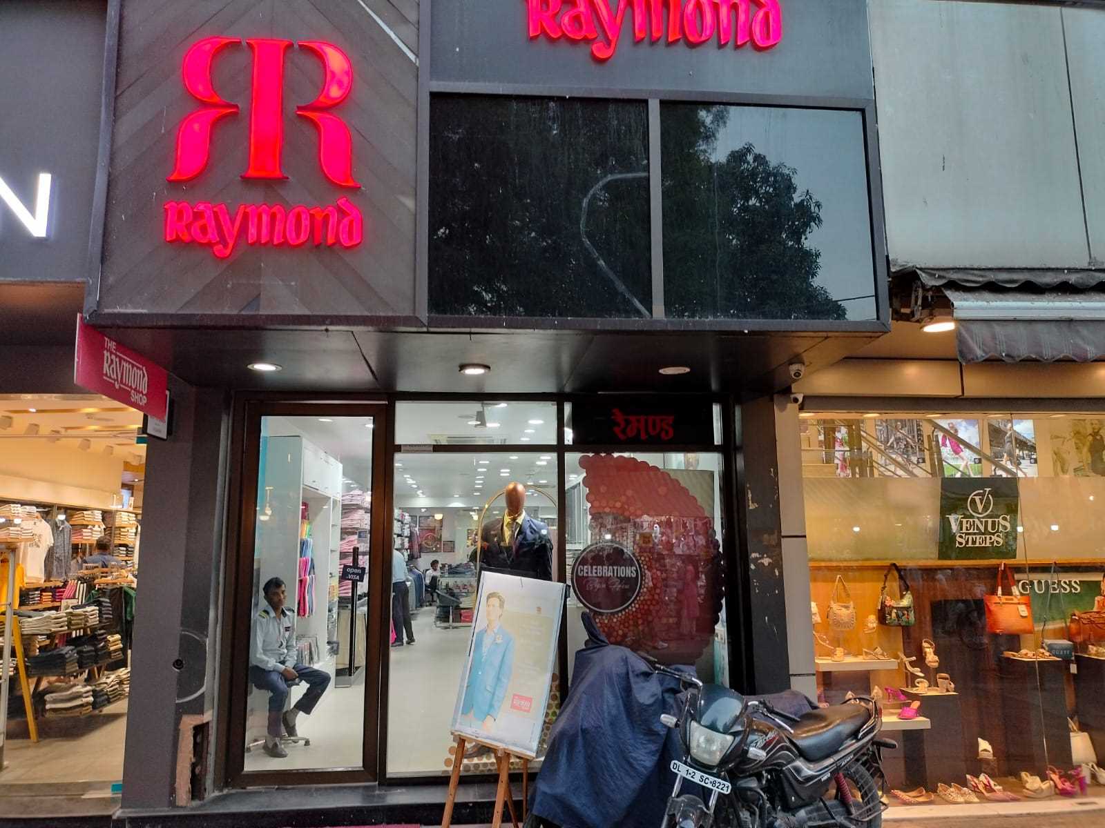 Raymond in Karol Bagh, Karol Bagh