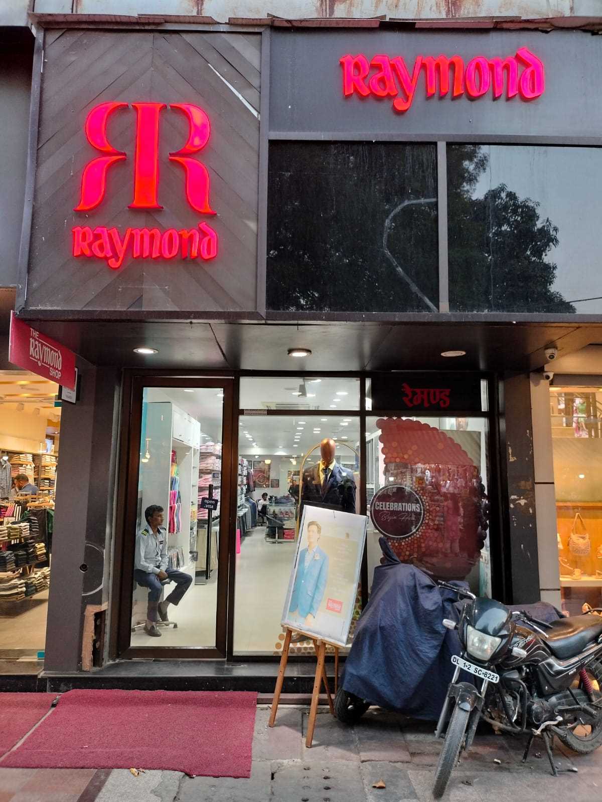 Raymond in Karol Bagh, Karol Bagh