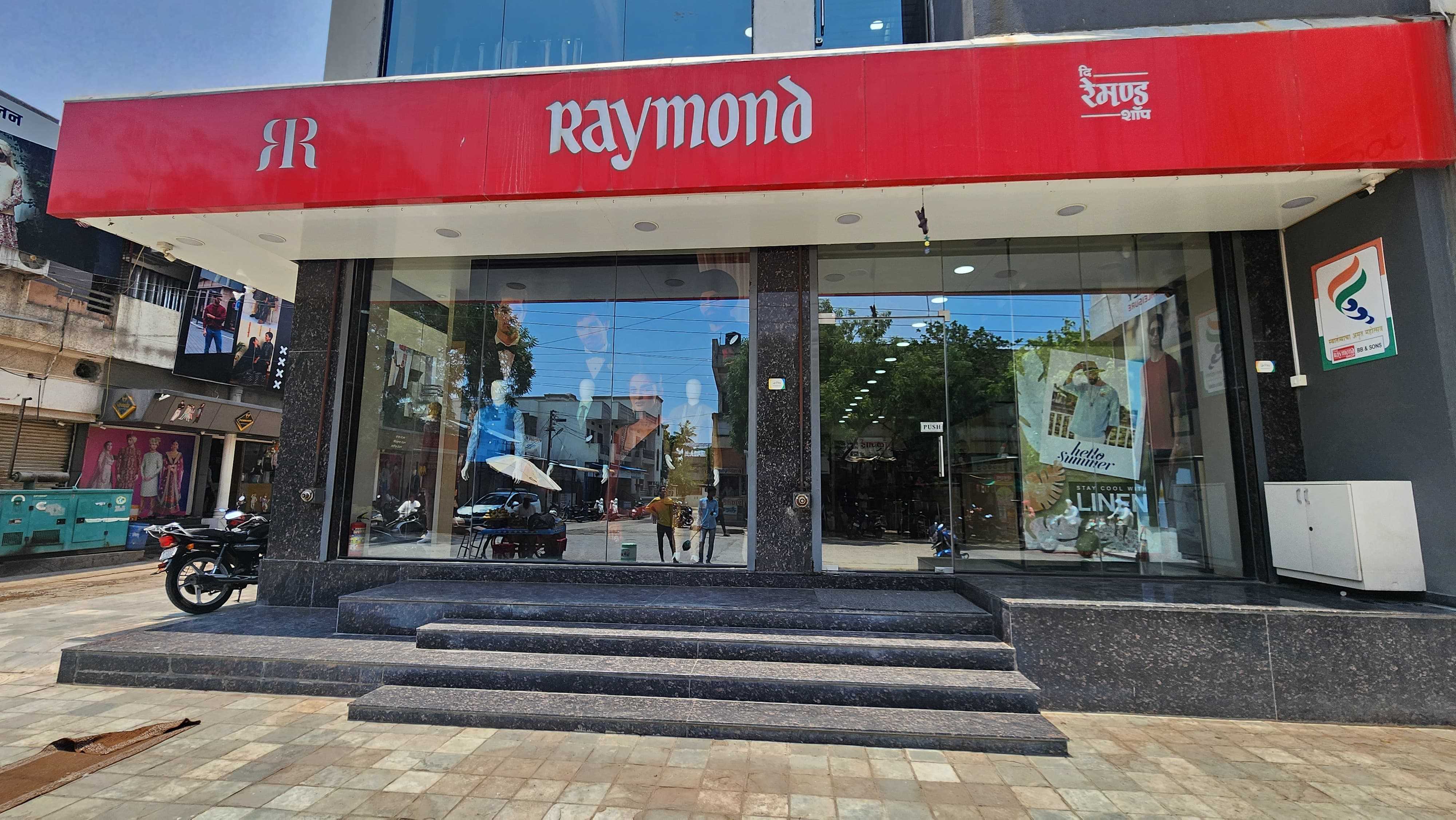 Raymond in Swami Vivekanand Nagar, Sailu