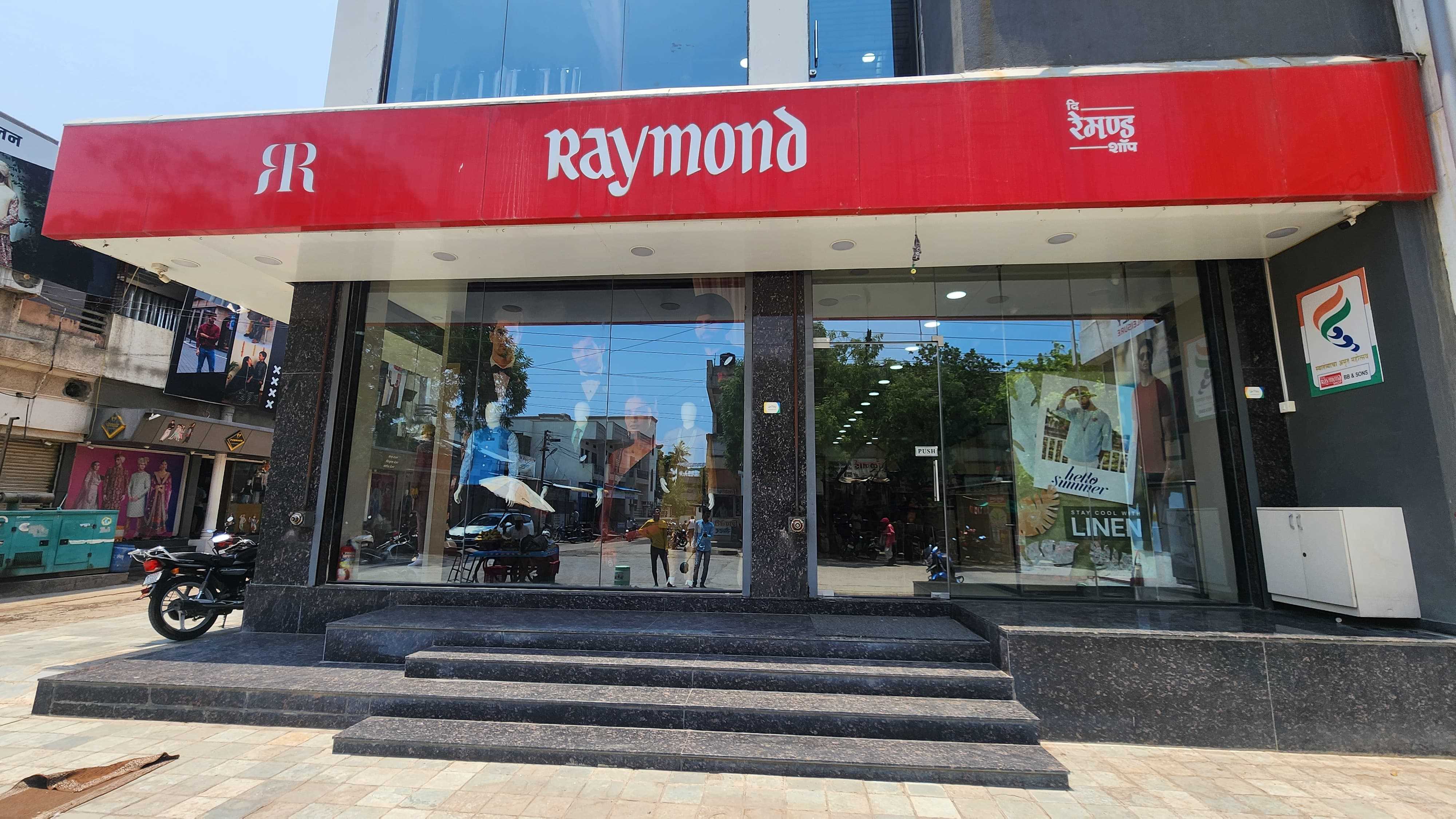 Raymond in Swami Vivekanand Nagar, Sailu