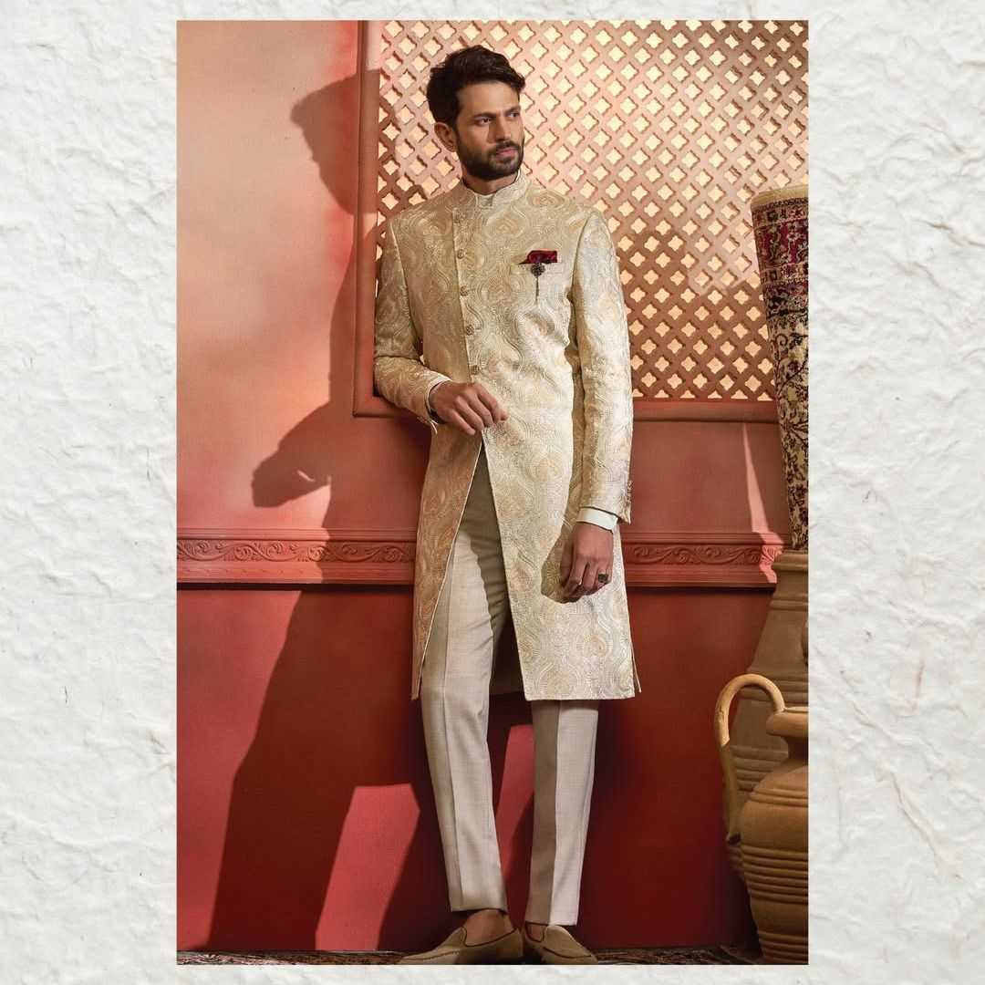 Shop Customized Shirts Suits And Jackets In DLF Phase IV Gurgaon Shop customized shirts suits and jackets in dlf phase iv gurgaon