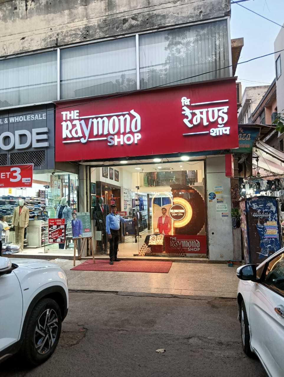 Raymond in Karol Bagh, New Delhi