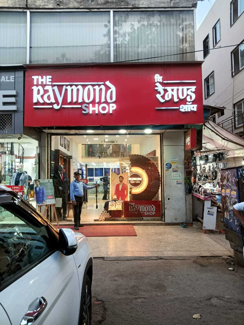 Raymond in Karol Bagh, New Delhi