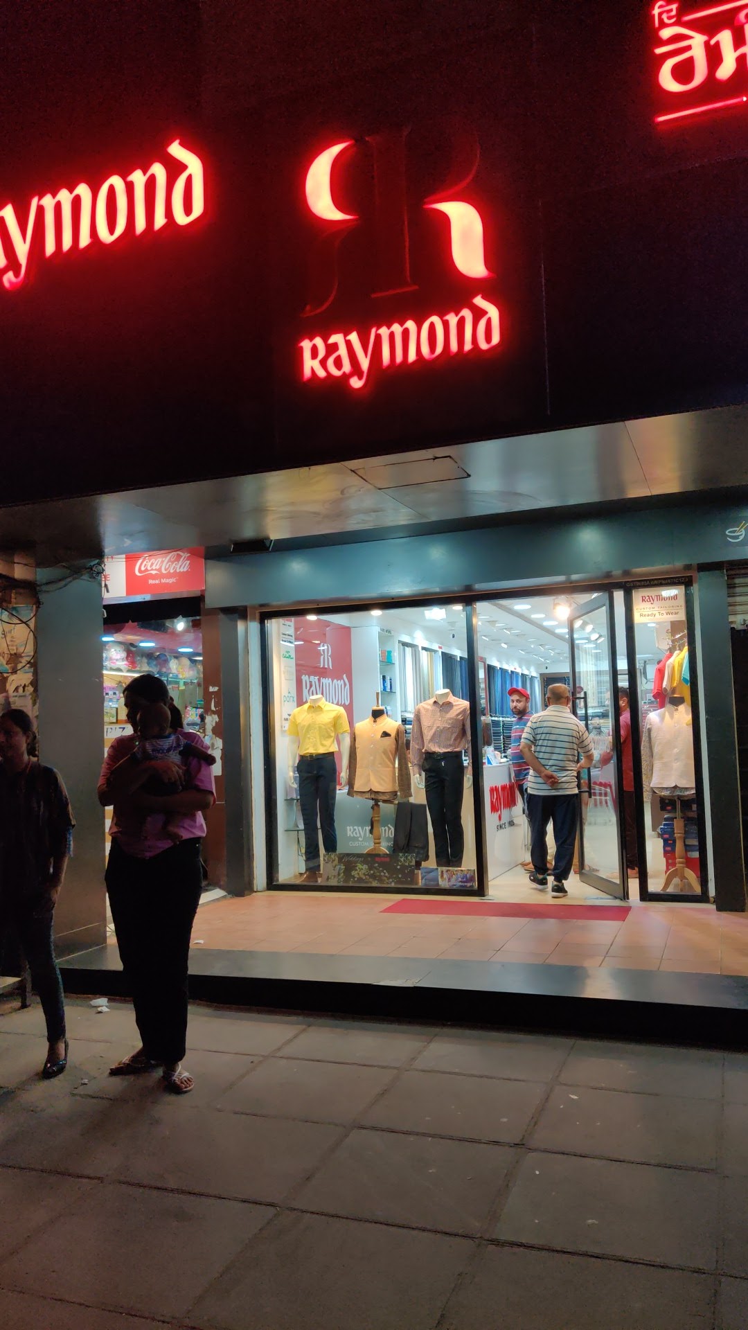 Raymond in Sector 61, Sahibzada Ajit Singh Nagar