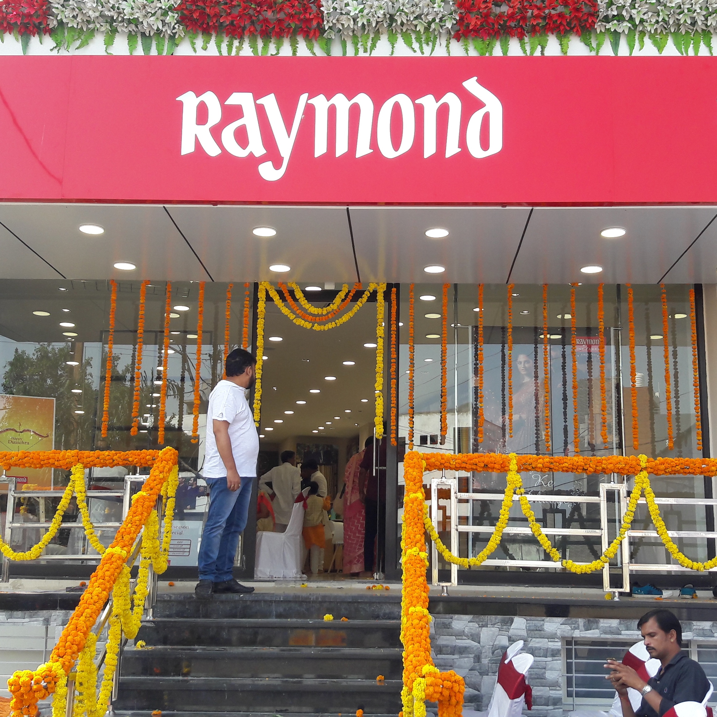 Raymond in Kukrawad, Harda