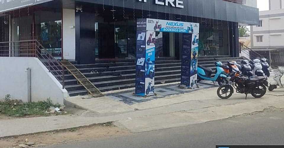 Aadhar Housing Finance Ltd in Near Pollachi Roundana, Dharapuram