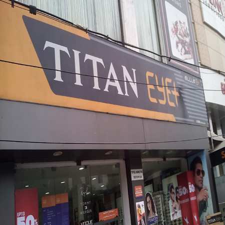 titan spectacle shop near me