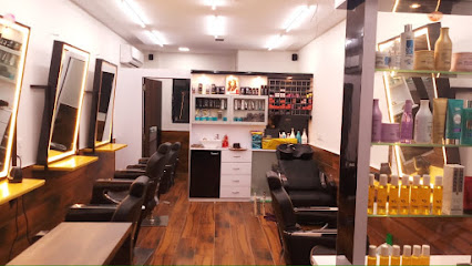 Logo of Aanand Family Salon