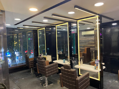 Logo of Green Trends Unisex Hair & Style Salon Trends Invogue Pvt Ltd