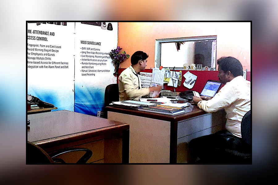 Puneet Chopra Sector 10 Noida Puneet Chopra Sector 10 Noida