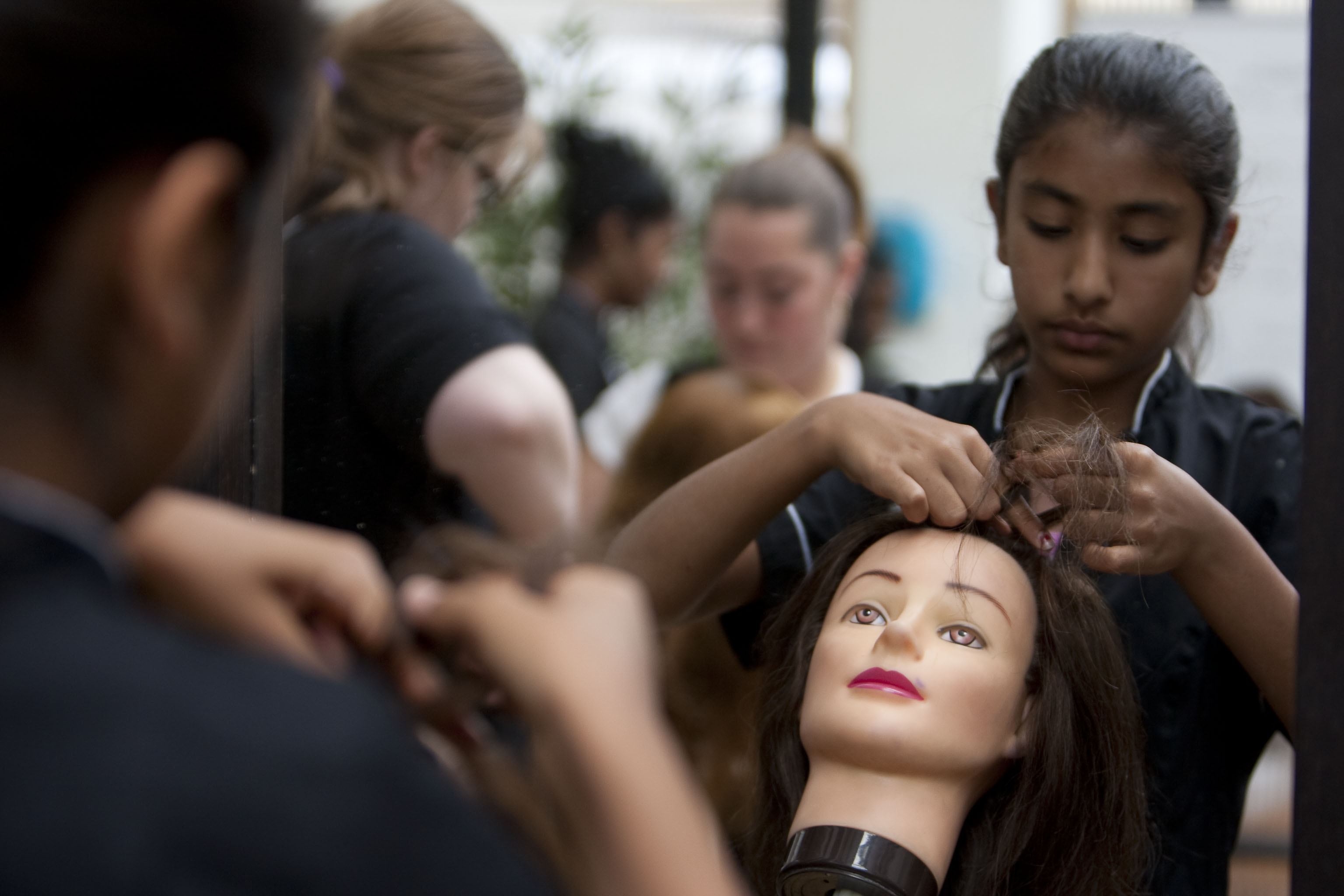 Hair Styling Courses and Classes in Mumbai  Hairdressing Institute   Academy